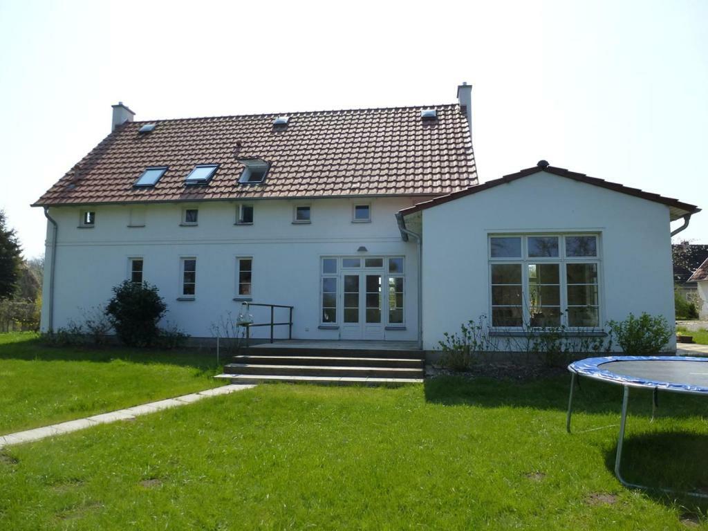 Traumhaftes Luxus-Ferienhaus Warnkenhagen  Zewnętrze zdjęcie